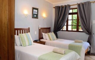Duiker - Aan-die-Oewer Guest House Graaff-Reinet