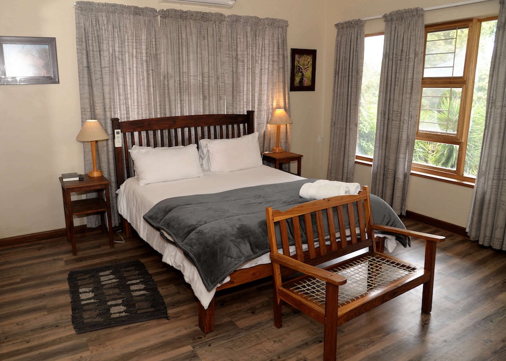 Kudu - Aan-die-Oewer Guest House Graaff-Reinet