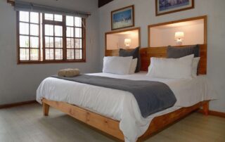 rooibok - Aan-die-Oewer Guest House Graaff-Reinet
